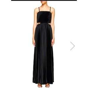 alice + olivia  jumpsuit brings a touch of effortless charm